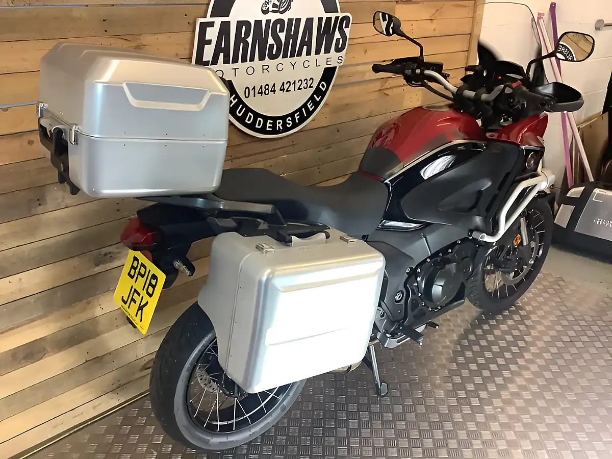 Used 2018 Honda Vfr Adventure Touring Red - Interior and Exterior details 4