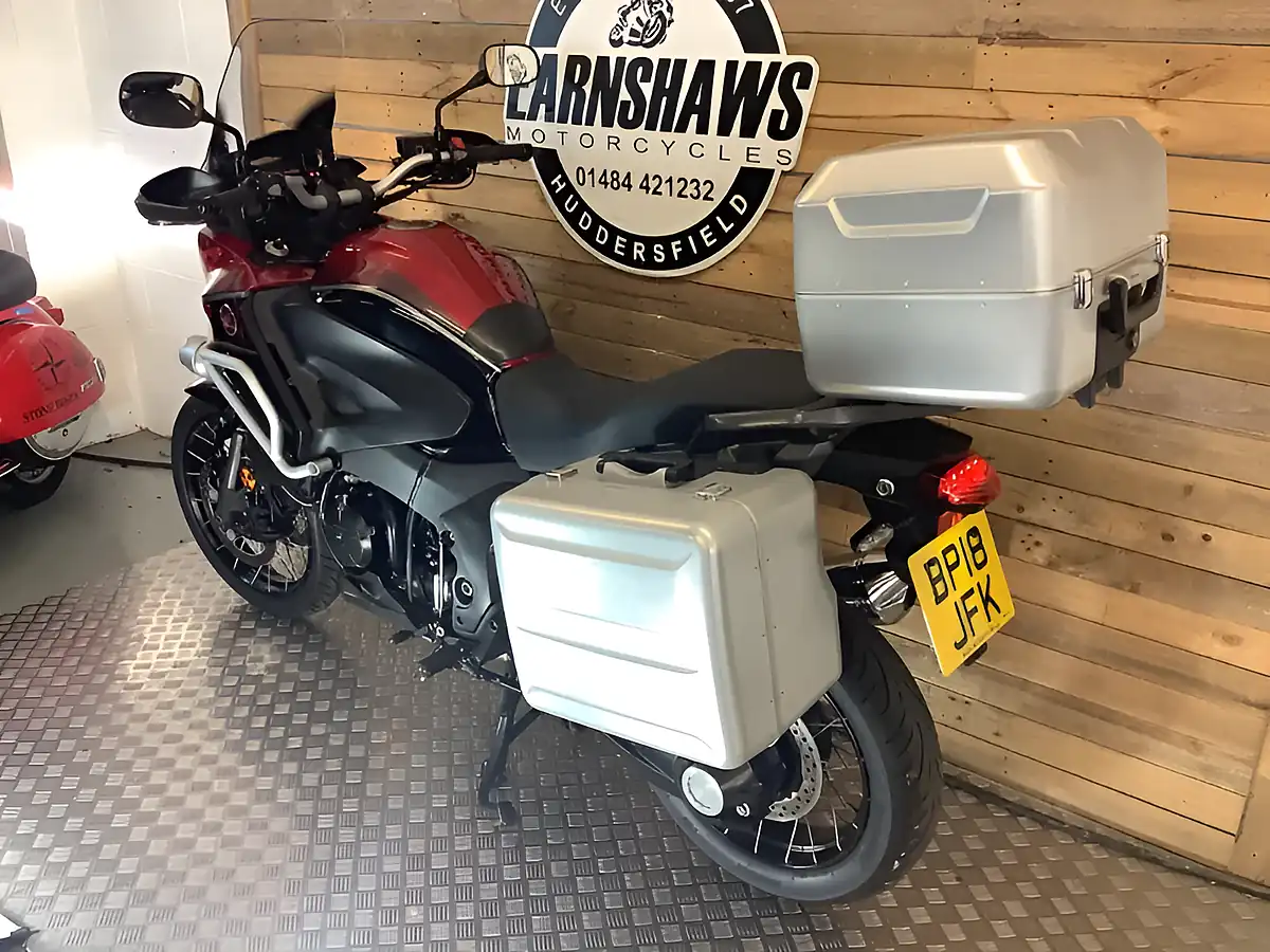 Used 2018 Honda Vfr Adventure Touring Red - Interior and Exterior details 6