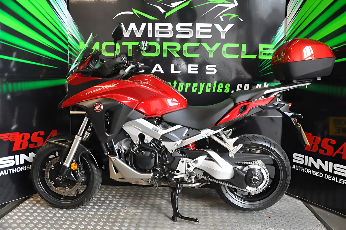 Used 2018 Honda VFR800 X Crossrunner Red - Interior and Exterior details 14