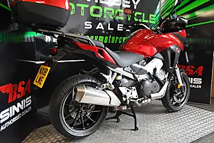 Used 2018 Honda VFR800 X Crossrunner Red - Interior and Exterior details 3