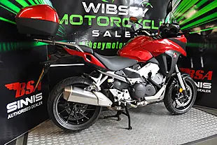 Used 2018 Honda VFR800 X Crossrunner Red - Interior and Exterior details 4