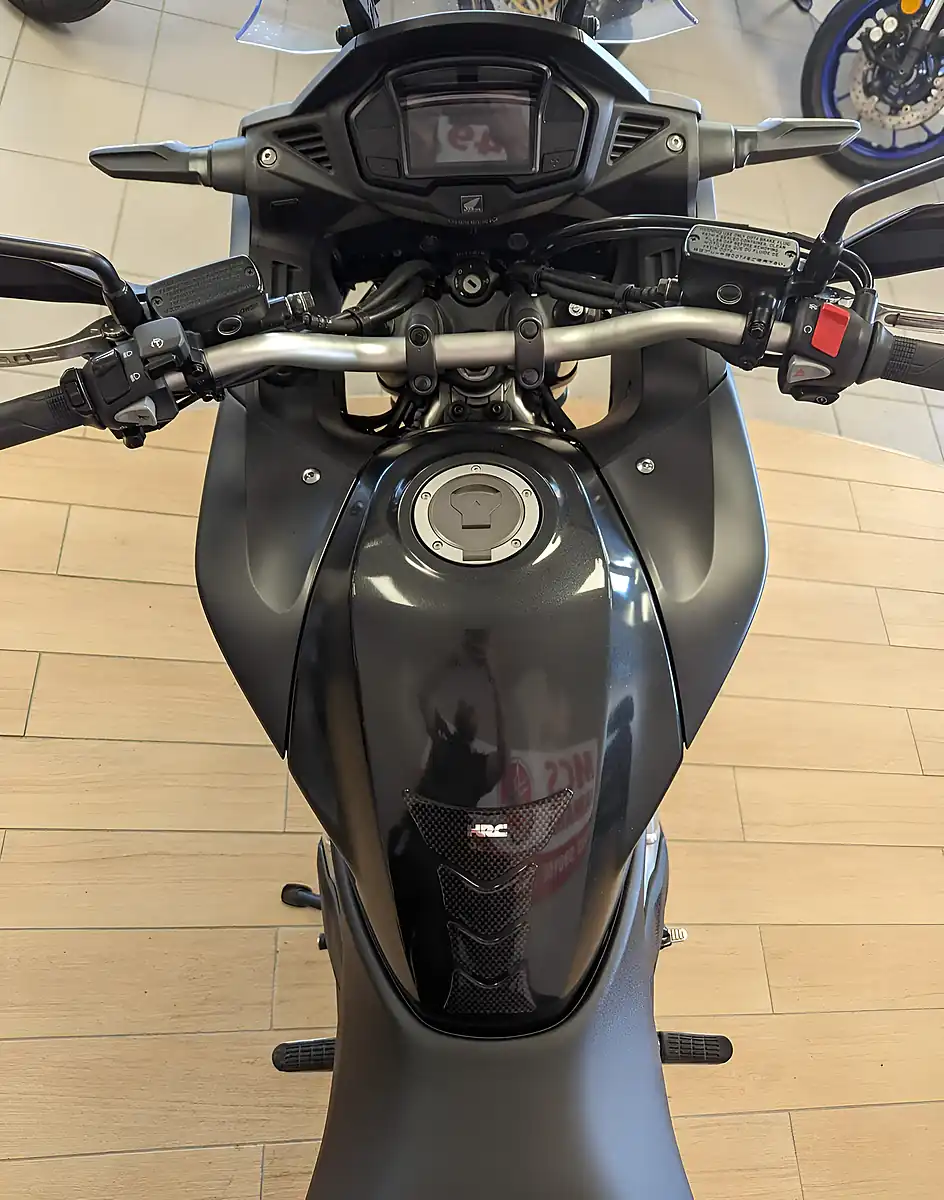 Used 2018 Honda VFR800X Crossrunner Xa Black - Interior and Exterior details 18