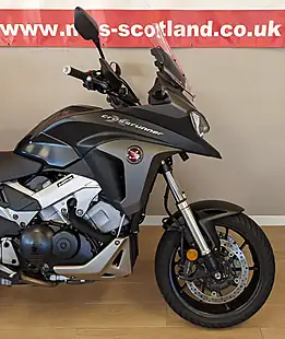 Used 2018 Honda VFR800X Crossrunner Xa Black - Interior and Exterior details 4
