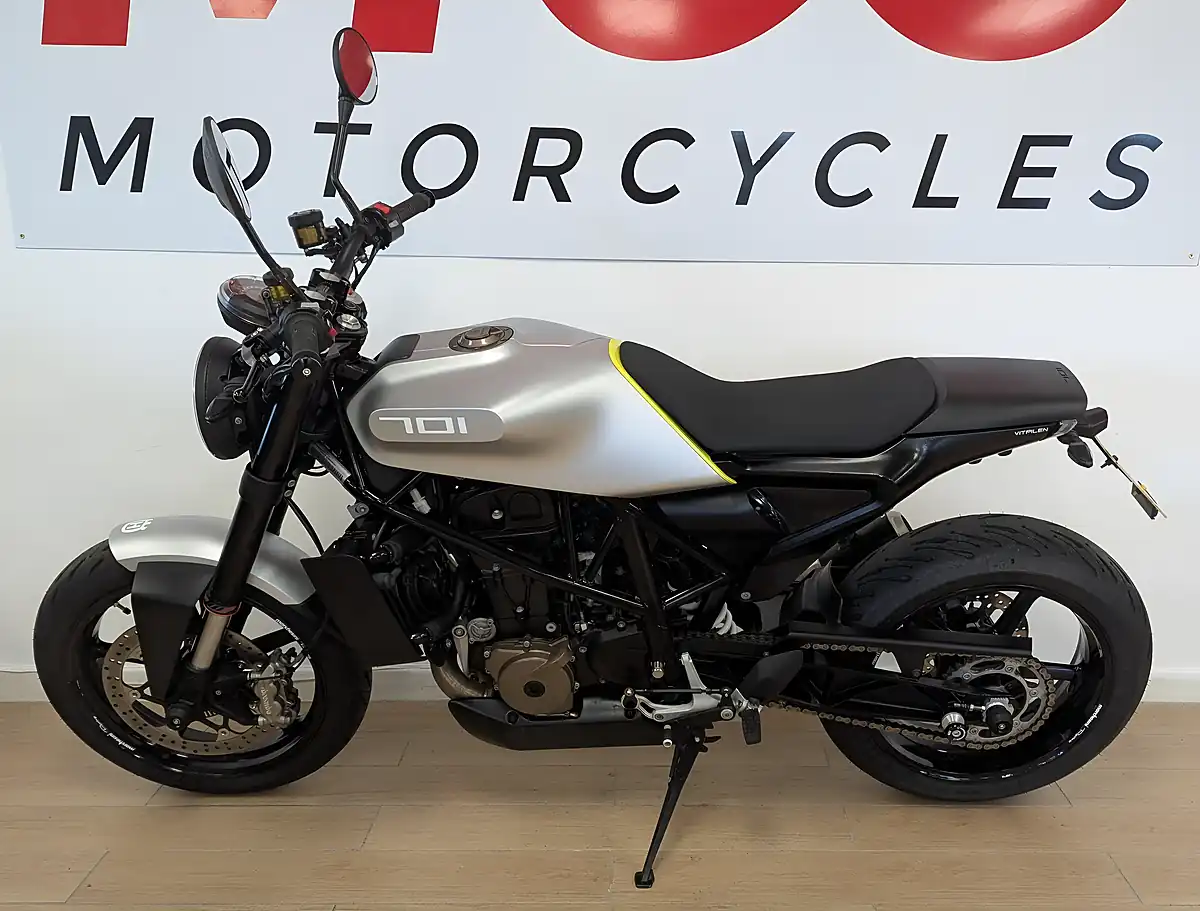 Used 2018 Husqvarna Vitpilen 701 White - Interior and Exterior details 4