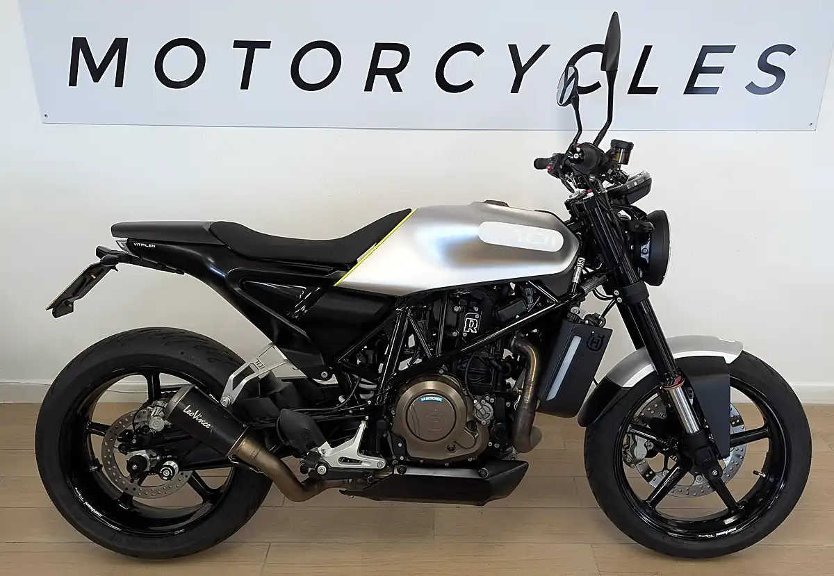 Used 2018 Husqvarna Vitpilen 701 White - Interior and Exterior details 5