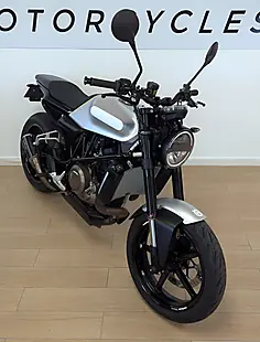Used 2018 Husqvarna Vitpilen 701 White - Interior and Exterior details 7