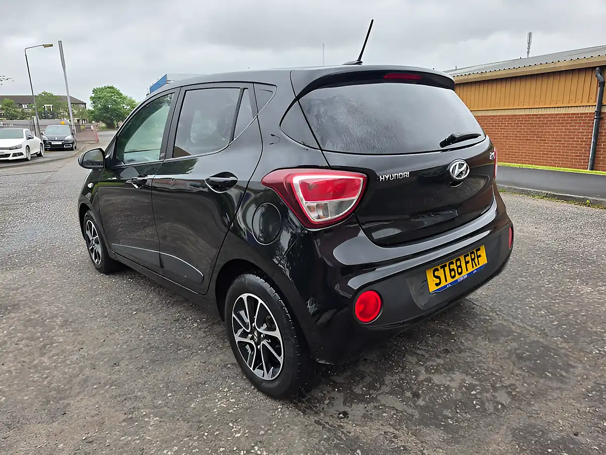 Used 2018 Hyundai i10 Go Se Black - Interior and Exterior details 5