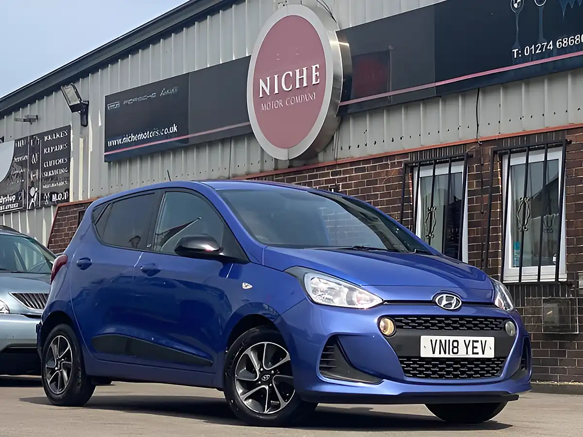 Used 2018 Hyundai I10 Go! Se Blue - Front View