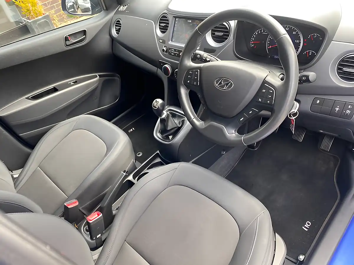 Used 2018 Hyundai I10 Go! Se Blue - Interior and Exterior details 11