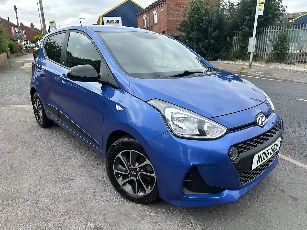 Used 2018 Hyundai I10 Go! Se Blue - Front View