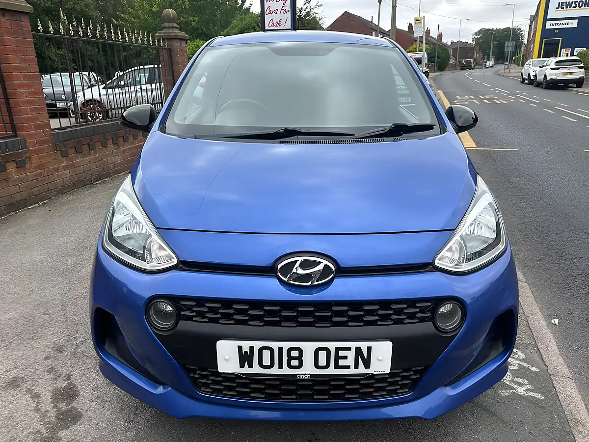 Used 2018 Hyundai I10 Go! Se Blue - Interior and Exterior details 12