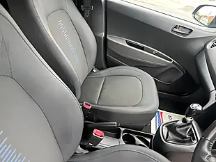 Used 2018 Hyundai I10 Go! Se Blue - Interior and Exterior details 15