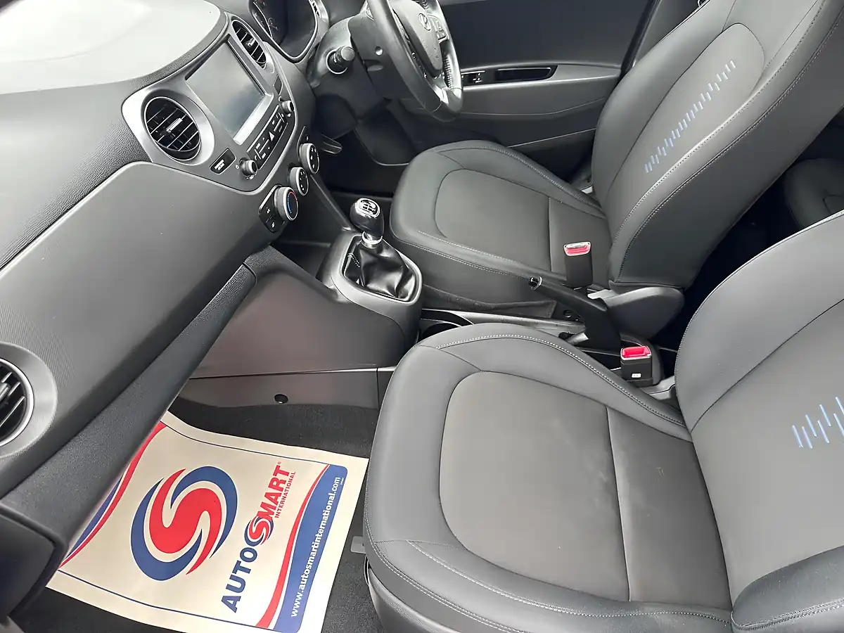 Used 2018 Hyundai I10 Go! Se Blue - Interior and Exterior details 17