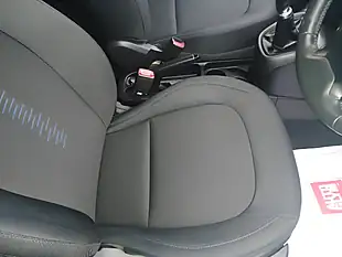 Used 2018 Hyundai i10 Go! Se Blue - Interior and Exterior details 12