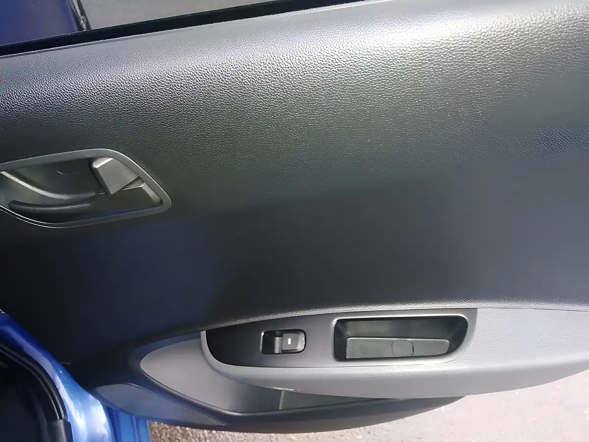 Used 2018 Hyundai i10 Go! Se Blue - Interior and Exterior details 17