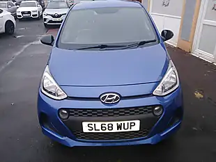 Used 2018 Hyundai i10 Go! Se Blue - Interior and Exterior details 9