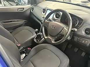 Used 2018 Hyundai i10 Go! Se Blue - Interior and Exterior details 17