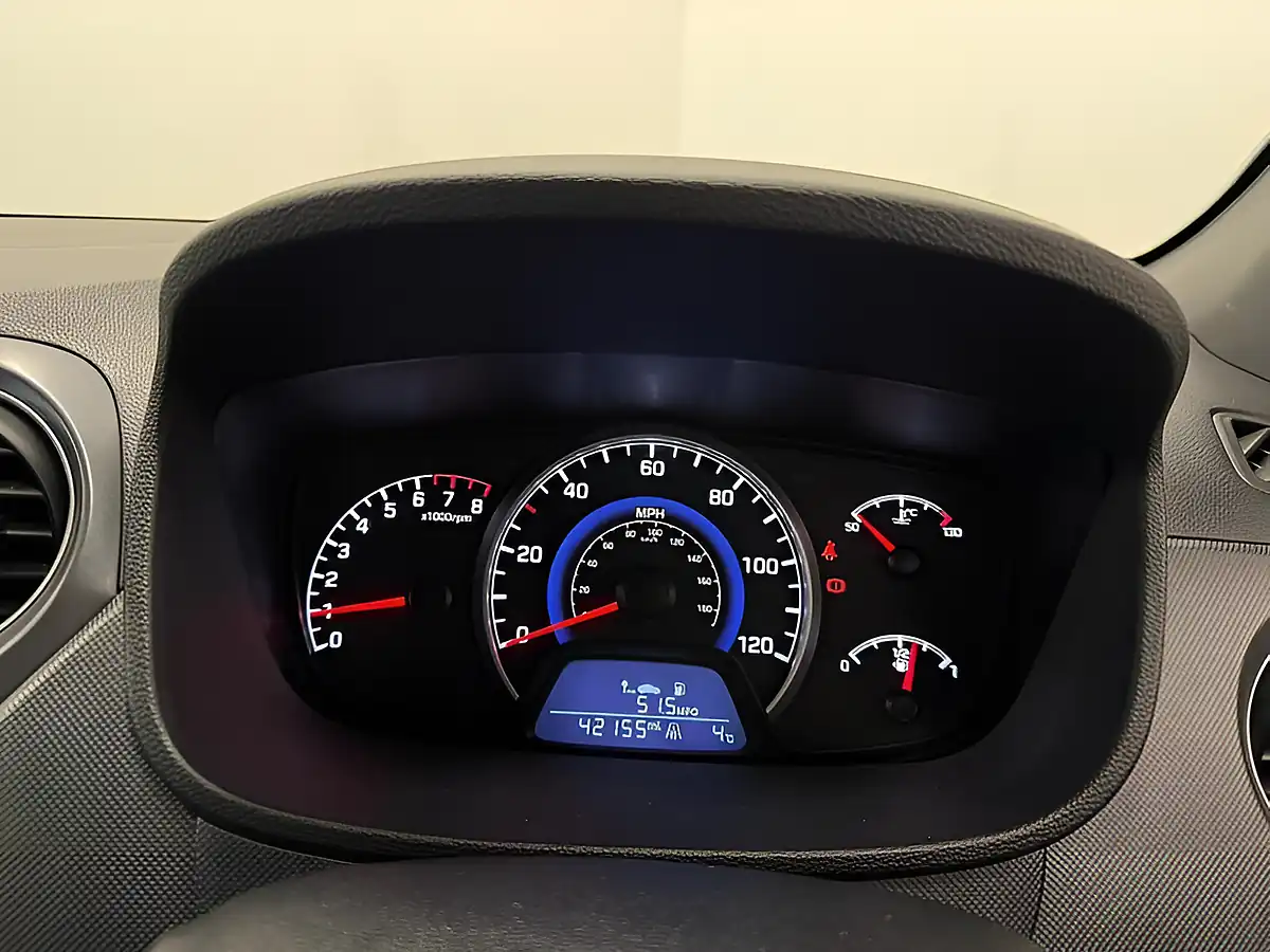 Used 2018 Hyundai i10 Go! Se Blue - Interior and Exterior details 15