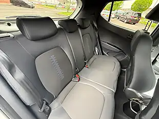 Used 2018 Hyundai i10 Go! Se Polar White - Interior and Exterior details 13