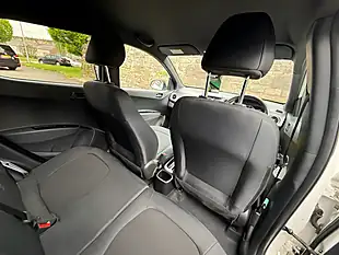 Used 2018 Hyundai i10 Go! Se Polar White - Interior and Exterior details 14