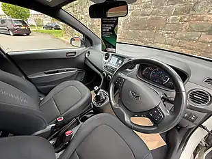 Used 2018 Hyundai i10 Go! Se Polar White - Interior and Exterior details 19
