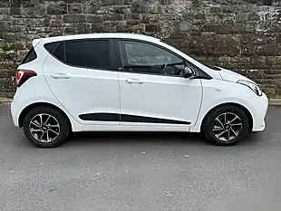Used 2018 Hyundai i10 Go! Se Polar White - Interior and Exterior details 4