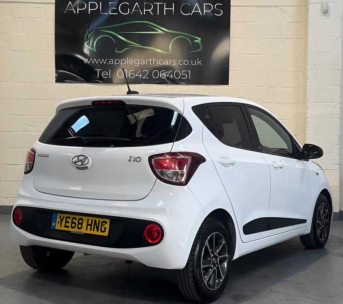 Used 2018 Hyundai i10 Go! Se White - Interior and Exterior details 3