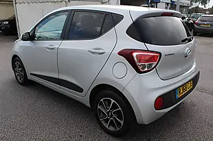 Used 2018 Hyundai I10 Premium Grey - Interior and Exterior details 4