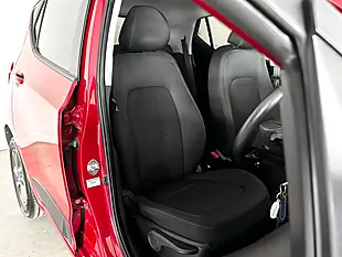 Used 2018 Hyundai i10 Premium Passion Red - Interior and Exterior details 10