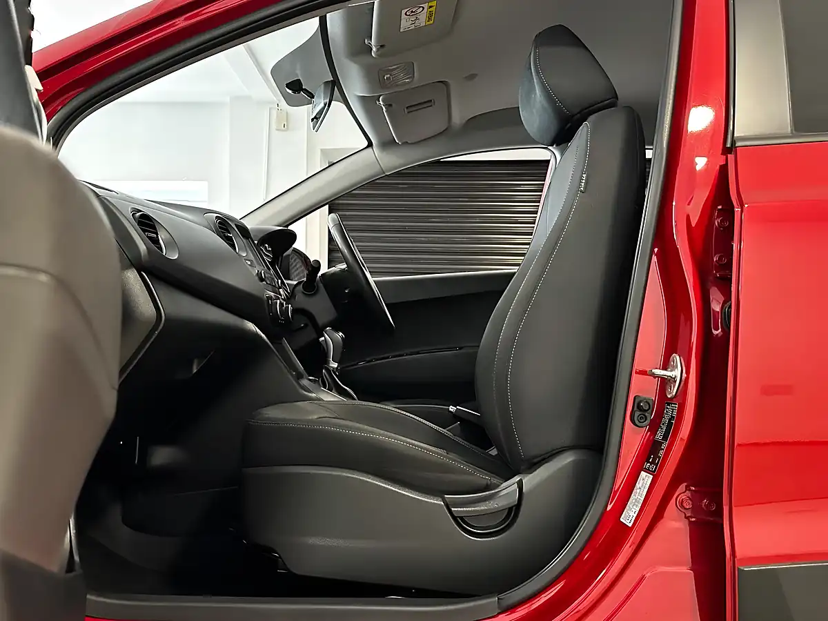 Used 2018 Hyundai i10 Premium Passion Red - Interior and Exterior details 11