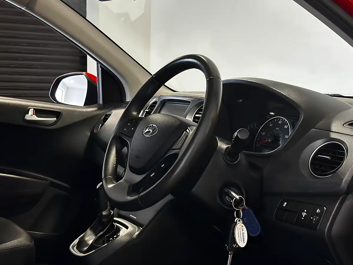 Used 2018 Hyundai i10 Premium Passion Red - Interior and Exterior details 2