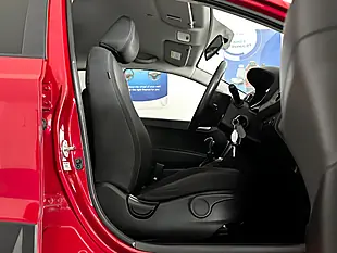 Used 2018 Hyundai i10 Premium Passion Red - Interior and Exterior details 3