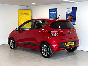 Used 2018 Hyundai i10 Premium Passion Red - Interior and Exterior details 4