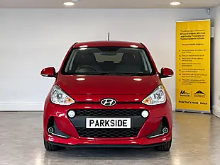 Used 2018 Hyundai i10 Premium Passion Red - Interior and Exterior details 5