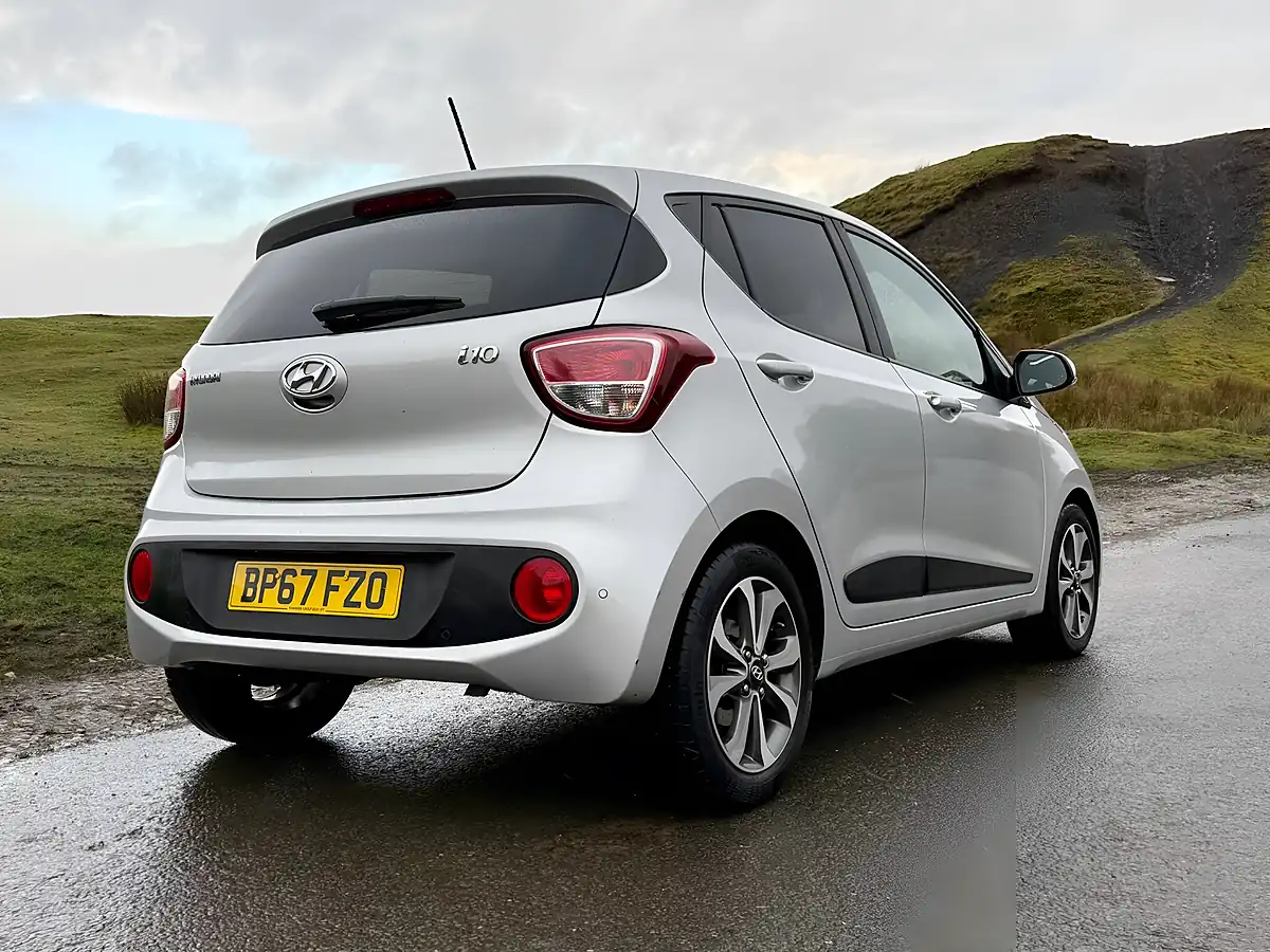 Used 2018 Hyundai i10 Premium Se Grey - Interior and Exterior details 14