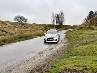 Used 2018 Hyundai i10 Premium Se Grey - Interior and Exterior details 3