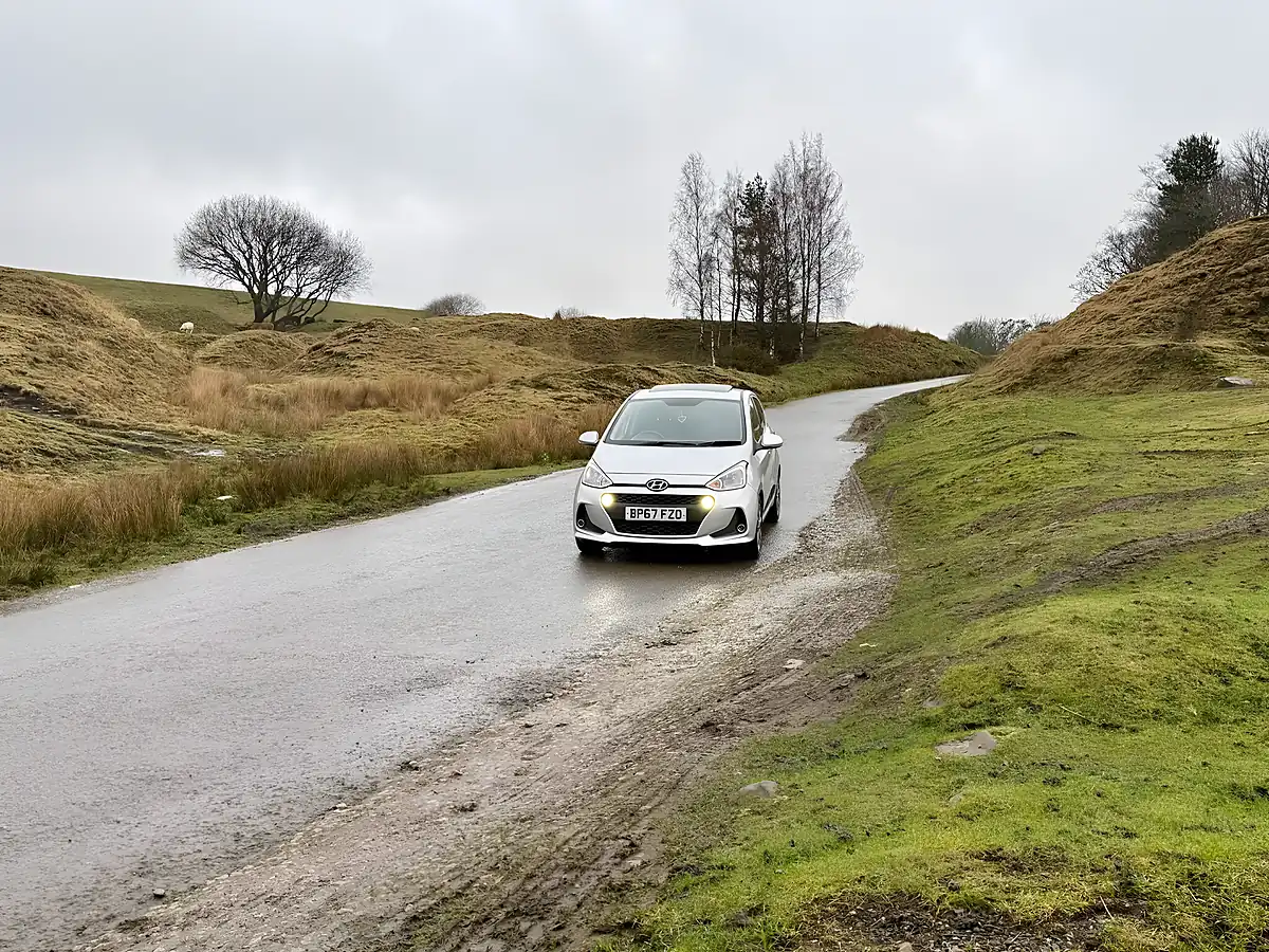Used 2018 Hyundai i10 Premium Se Grey - Interior and Exterior details 3