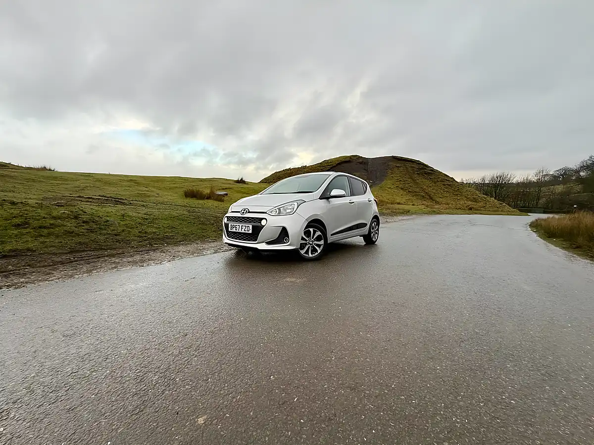 Used 2018 Hyundai i10 Premium Se Grey - Interior and Exterior details 7