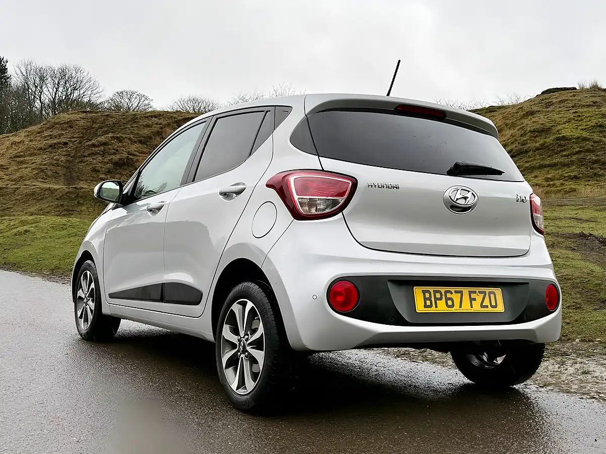 Used 2018 Hyundai i10 Premium Se Grey - Interior and Exterior details 9