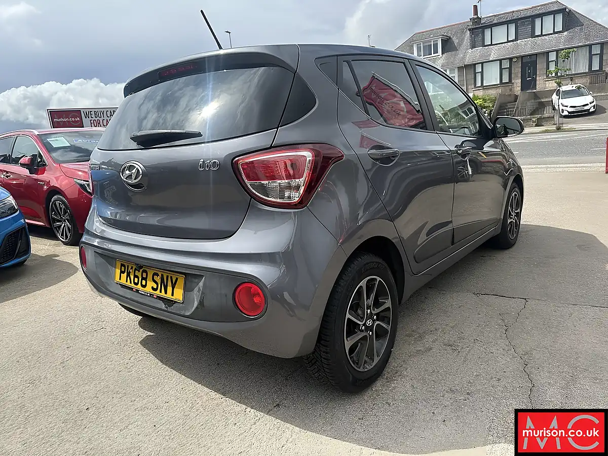 Used 2018 Hyundai i10 Premium Stardust Grey - Interior and Exterior details 15