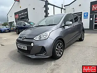 Used 2018 Hyundai i10 Premium Stardust Grey - Interior and Exterior details 7