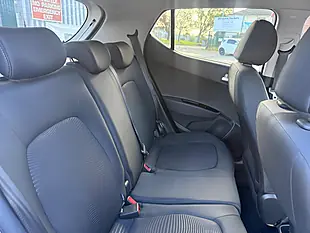 Used 2018 Hyundai I10 Premium White - Interior and Exterior details 13
