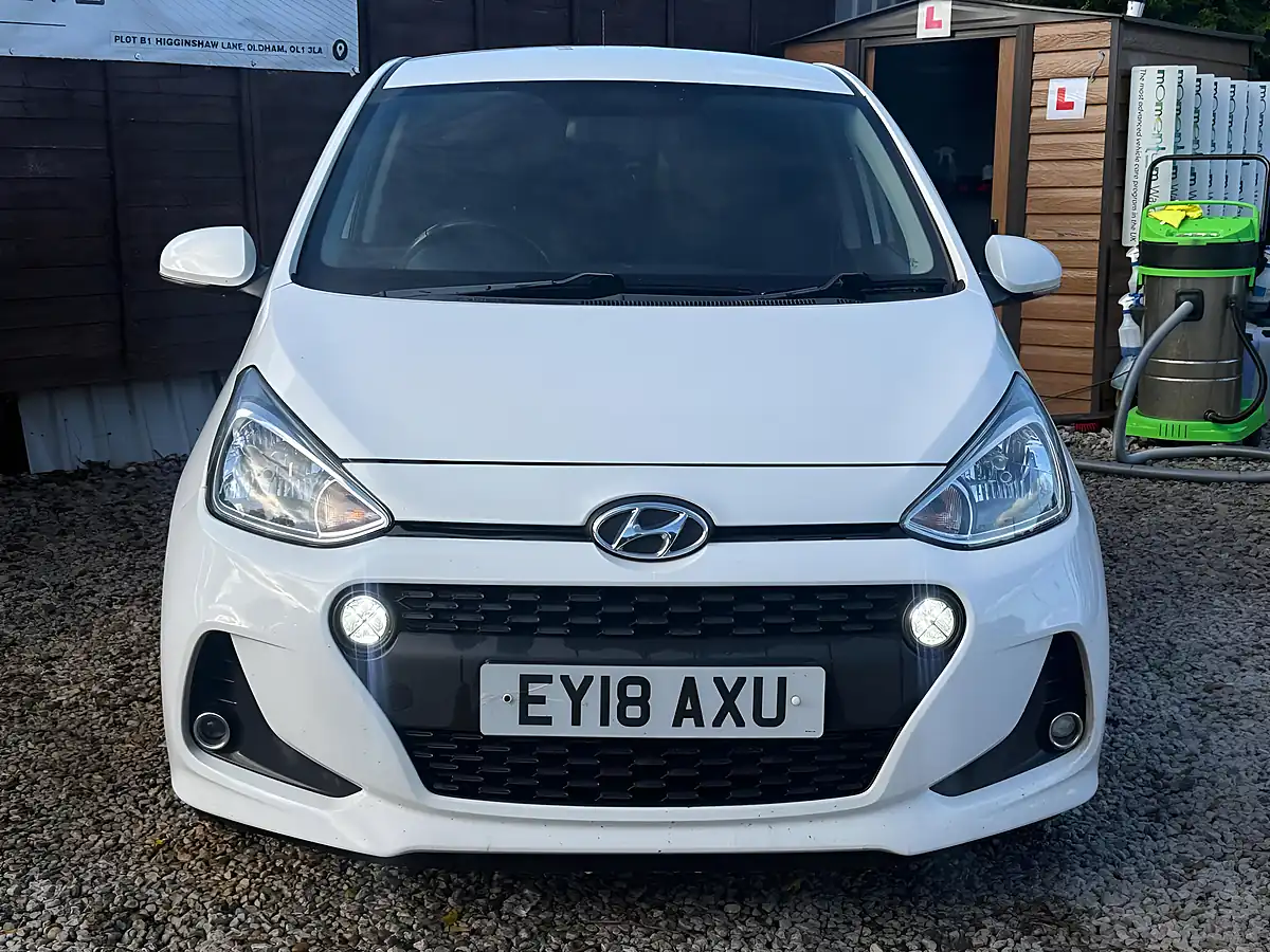 Used 2018 Hyundai I10 Premium White - Interior and Exterior details 3