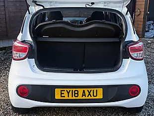Used 2018 Hyundai I10 Premium White - Interior and Exterior details 9