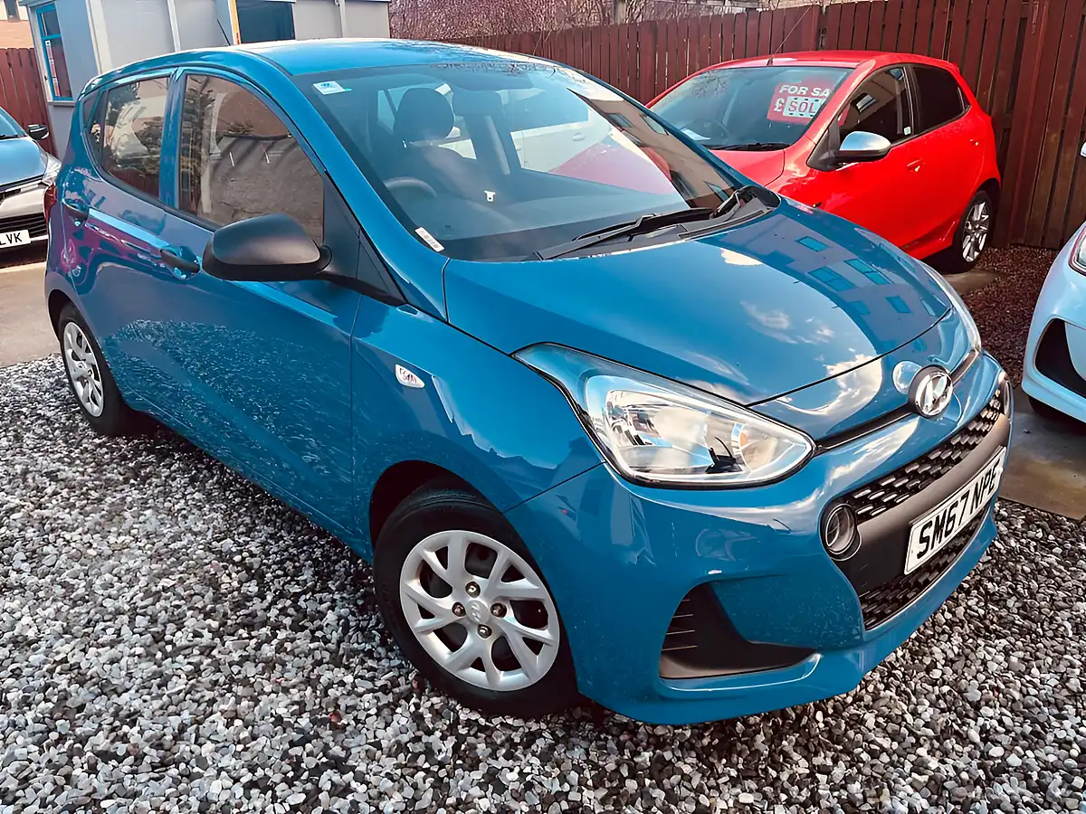 Used 2018 Hyundai i10 S Blue - Interior and Exterior details 4