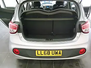 Used 2018 Hyundai i10 S Silver - Interior and Exterior details 16