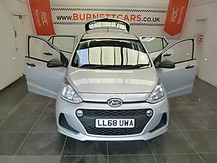 Used 2018 Hyundai i10 S Silver - Interior and Exterior details 17