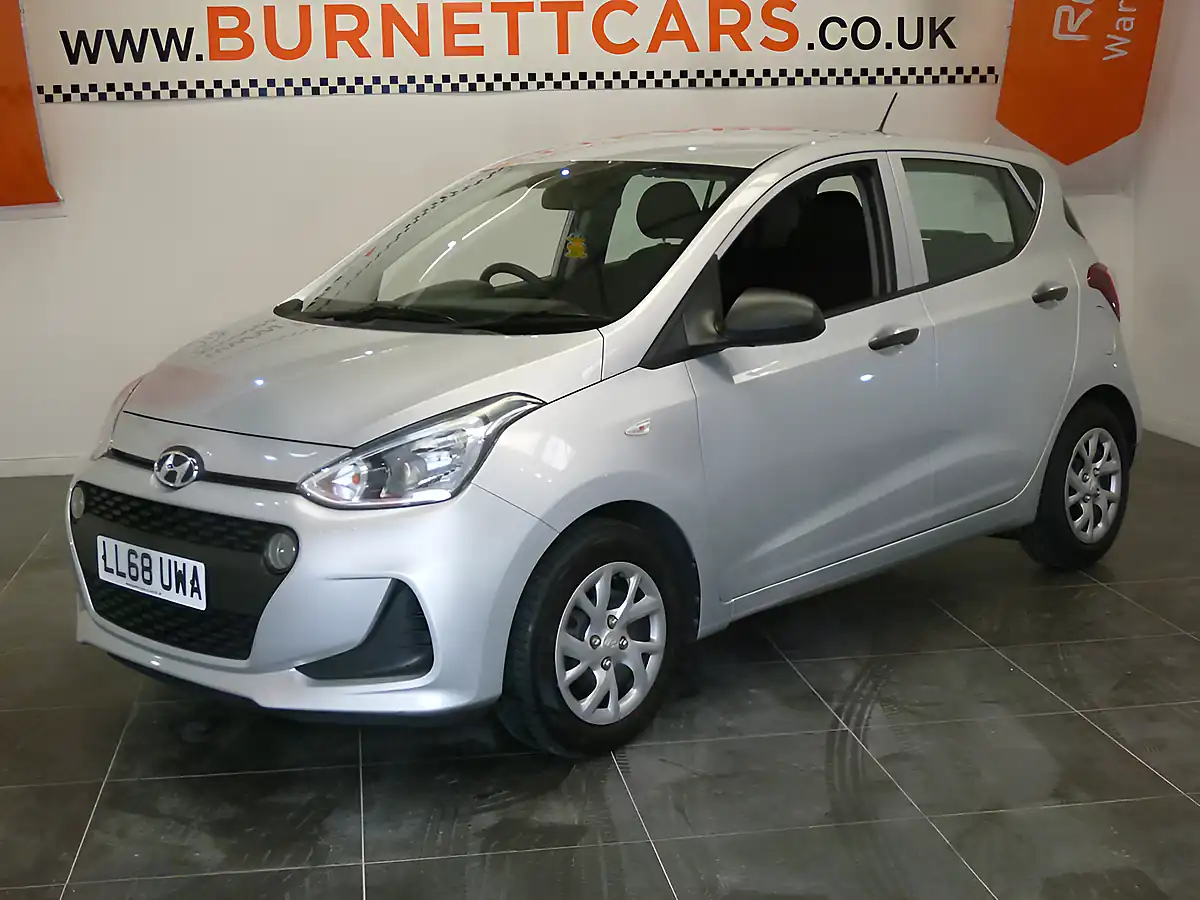 Used 2018 Hyundai i10 S Silver - Interior and Exterior details 2