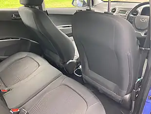 Used 2018 Hyundai I10 Se Blue - Interior and Exterior details 11