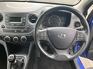 Used 2018 Hyundai I10 Se Blue - Interior and Exterior details 14